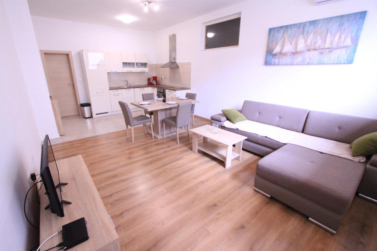 Apartman Darija 珀德垂那 外观 照片